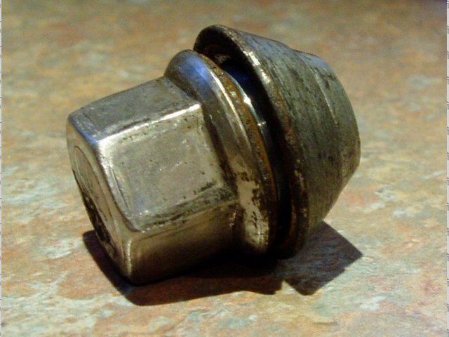 Rescued attachment Wheel Nut.JPG